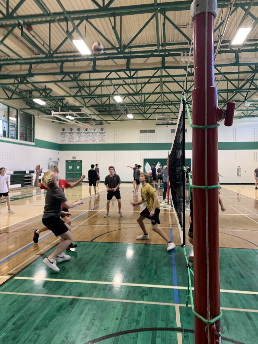 Mathewzcience's tweet photo. Hockey Boys - Multisport Volleyball @SCHSrvs @global_sportaca https://t.co/ghubgx3Jum