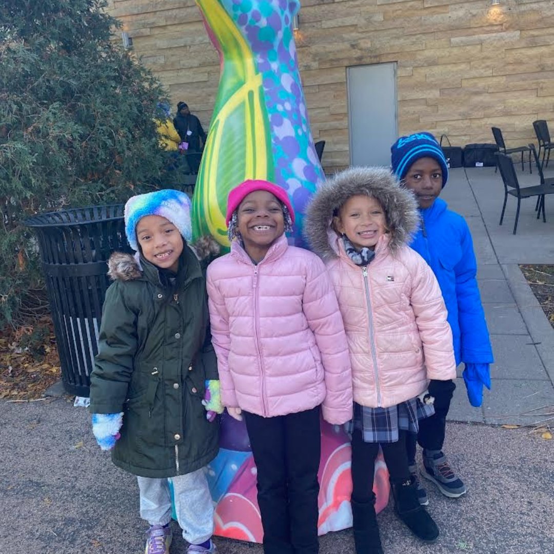 ProdeoAcademy's tweet photo. Our first grade Columbia Heights scholars enjoyed a field trip to the @ComoZoo Ms.Person's class engaged in learning outside the classroom by observing, listening, and asking questions about the animals they saw! #ProdeoPRIDE #fieldtrip #explore https://t.co/l1dKtlKzqR