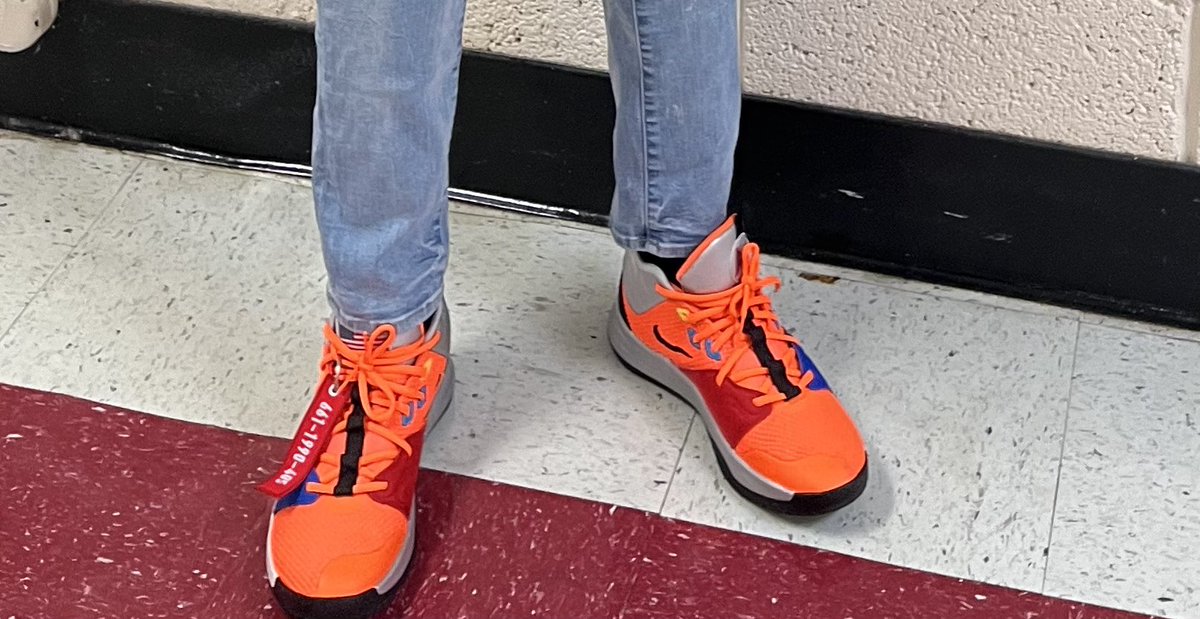 dramandamoran's tweet image. Today was Unity Day and we saw lots of folks wearing orange to show support for kindness, inclusion, and no bullying! #ccsunity