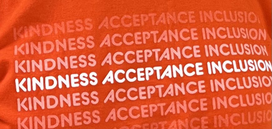 dramandamoran's tweet image. Today was Unity Day and we saw lots of folks wearing orange to show support for kindness, inclusion, and no bullying! #ccsunity