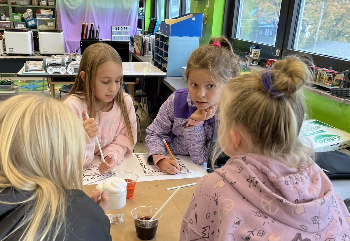 steam_stewart's tweet photo. Mrs. Burns’s class learned about condensation and precipitation in our water cycle lab. @Stewart_BSD @sites_april #STEMeducation https://t.co/wEL0xnG2QR