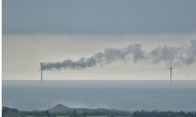 declanbyrne23's tweet photo. @EamonRyan One less wind turbine anyway #reducetheuse https://t.co/Ot1h6NqG1F