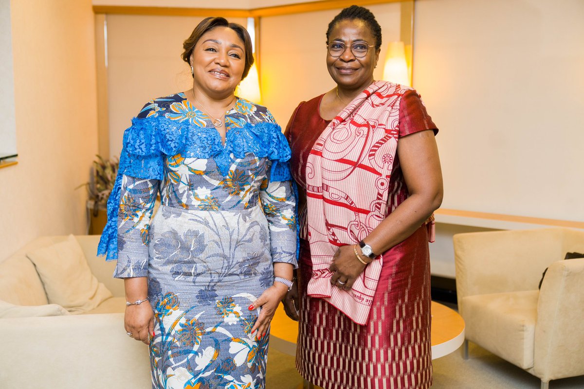 Avec ma sœur Claudine TALON, Première Dame du Bénin, nous avons discuté de son engagement louable dans la lutte contre le cancer du col de l’utérus et le cancer des enfants au travers de sa fondation. Son expérience est d'un apport indéniable pour nos populations et pour l’OPDAD.