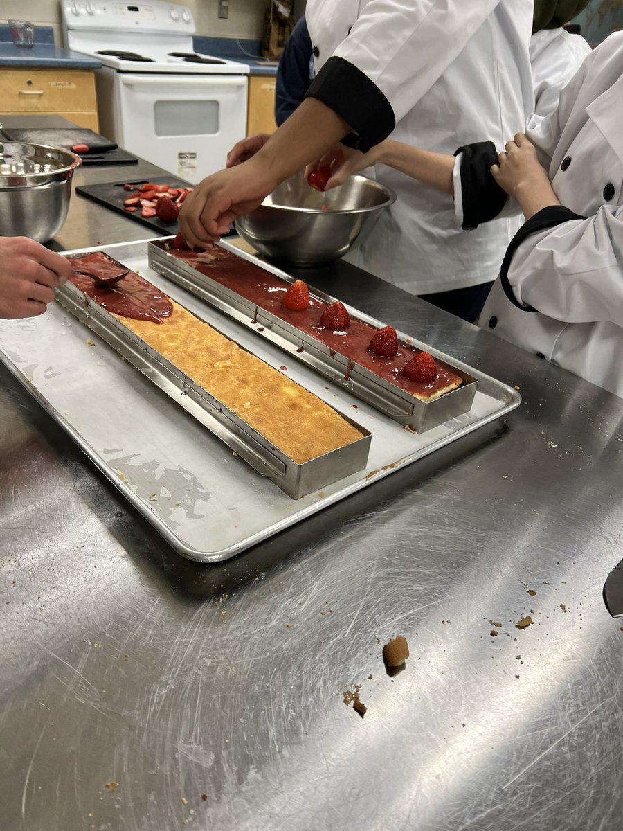 Chef Guy Dongué tweet media