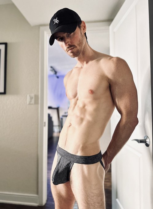 Felt cute, might delete later. 😄 https://t.co/bh2S6MNjAr