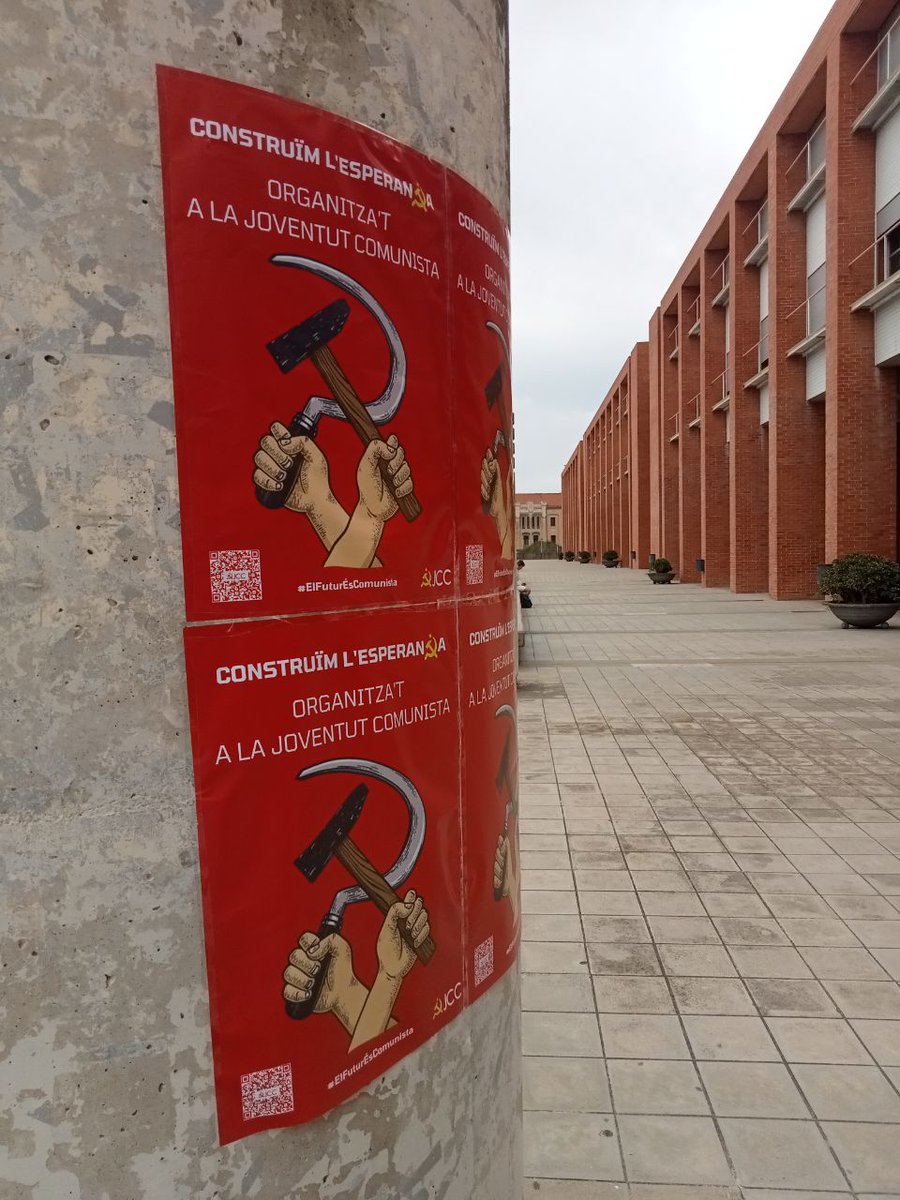 JCC_UAB's tweet photo. Iniciem campanya d'encartellada universitària per UPC Campus Nord, UPC Industrials i UB Biologia! 
Per una educació completament pública, de qualitat i amb consciència de classe! La revolució comença a les aules!
🚩Organitzem-nos,milita a la Joventut Comunista
#ElFuturÉsComunista https://t.co/3a4lztC1zF