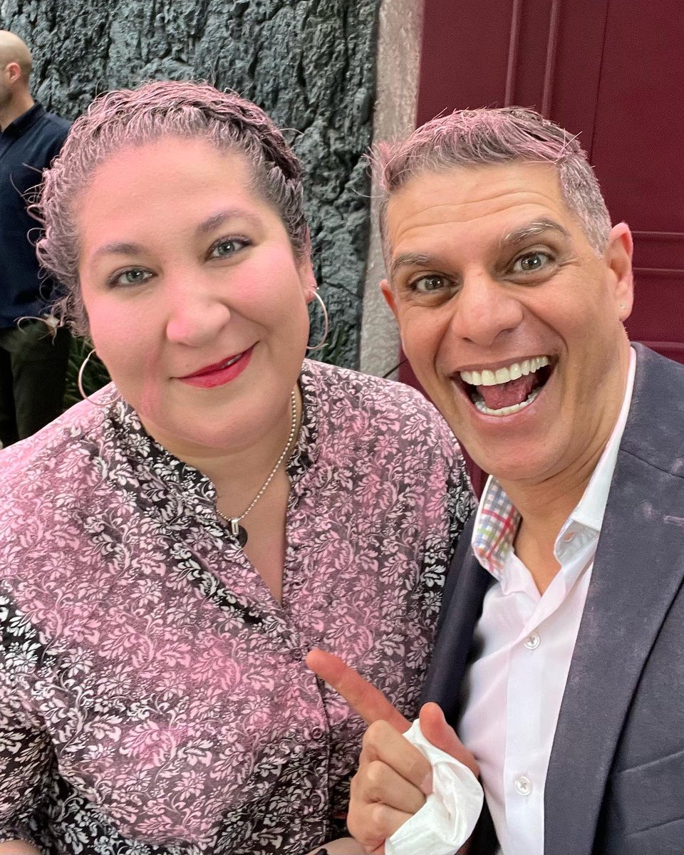 Muchas gracias 🙏🏼 a nombre de la familia Mercadante <a href="/Eldamariagamiz/">Elda María Gamiz</a> #isabellamercadante   <a href="/TVyNovelasMex/">TVyNovelas México</a> por asistir al #genderreveal y mil gracias por la convivencia <a href="/MJ_Candedo/">𝕄𝕒𝕣𝕚𝕒 𝕕𝕖 𝕁𝕖𝕤𝕦𝕤 ℂ𝕒𝕟𝕕𝕖𝕕𝕠</a> y <a href="/GILBArrera/">Gil BArrera</a> 🥳🥳🥳🥳🥳