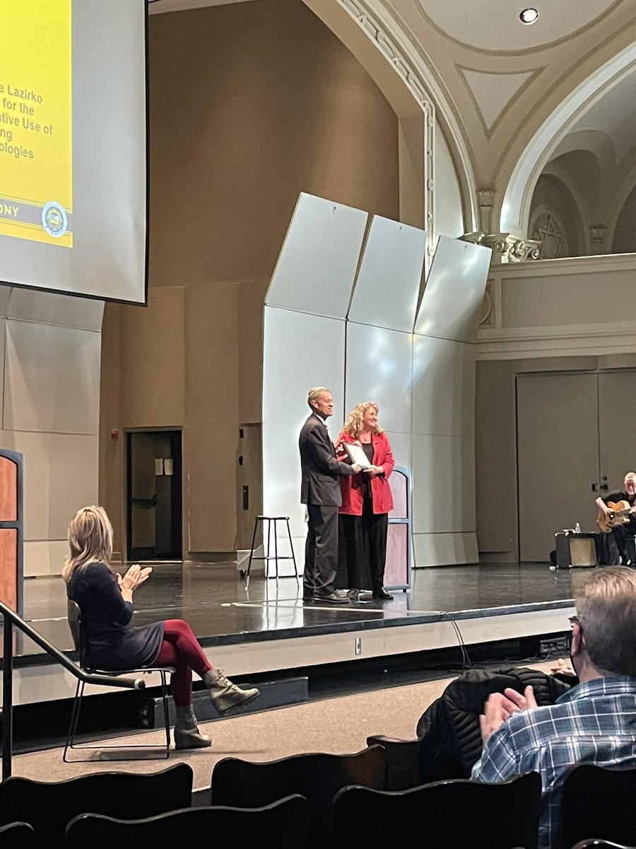 UWMComm's tweet photo. Dr. Sarah Riforgiate was honored today with the Joanne Lazirko Award for Innovative Use of Technologies at UWM. We are proud to have her as our colleague—Congrats Sarah! https://t.co/UbAOf4we6k
