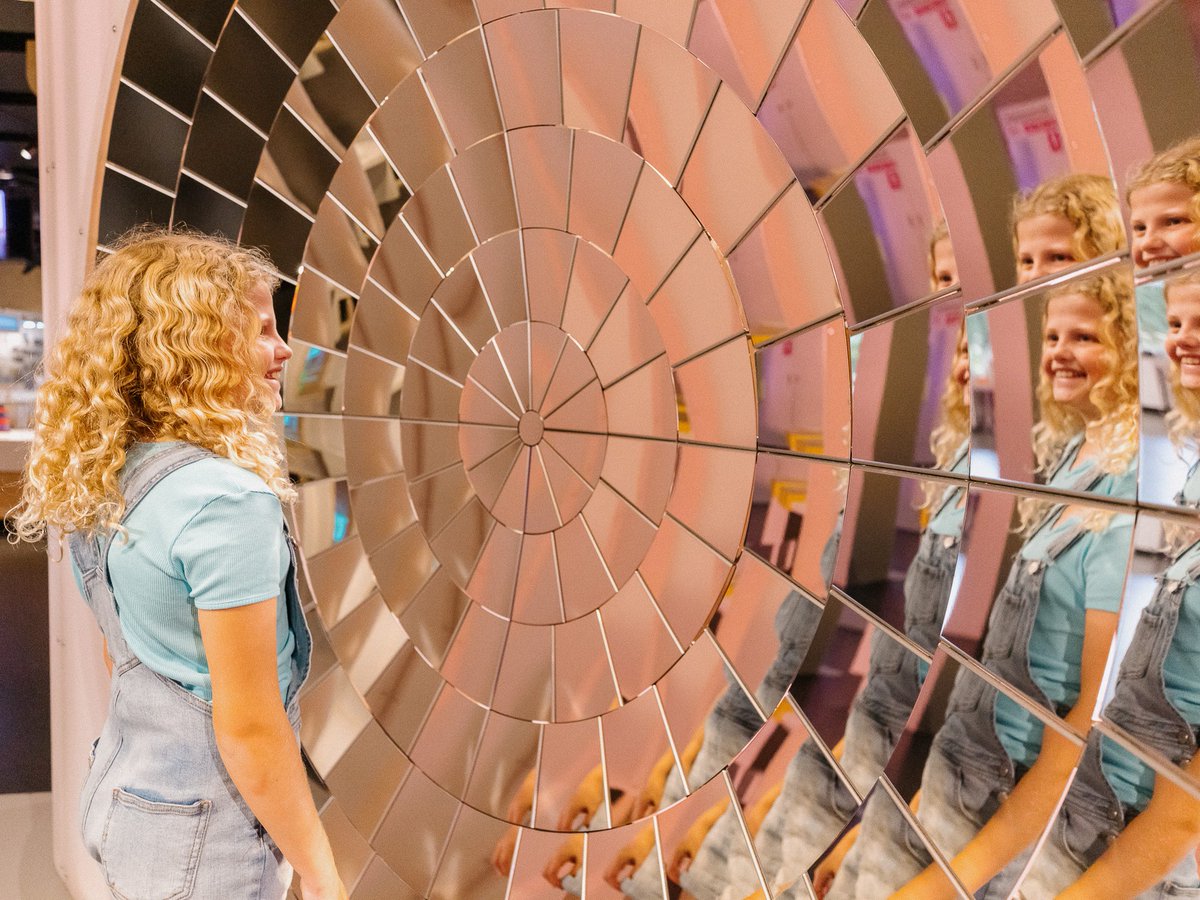 qldmuseum's tweet photo. How many reflections can you count at Mirror Mirror in SparkLab? πͺ© Discover the wonderful world of science with friends and family: https://t.co/QqBArq0eUO #SparkLabQM #qldmuseum https://t.co/A97zYXO4p9