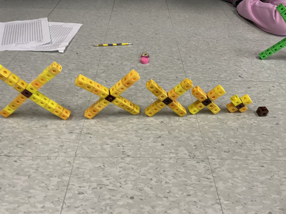 SLRMRSSB's tweet photo. Exploring increasing and decreasing patterns today!  Next step, learning how to describe them clearly and add the pattern rule.   @DP_math #DPmathology https://t.co/weQQgC7NQA