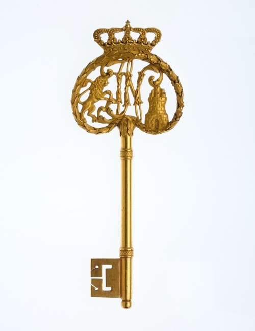 Key, made in France, c.1803-13. Originally owned by Joseph-Napoleon Bonaparte, elder brother of Napoleon, it bears his royal monogram. Collection: The Met.