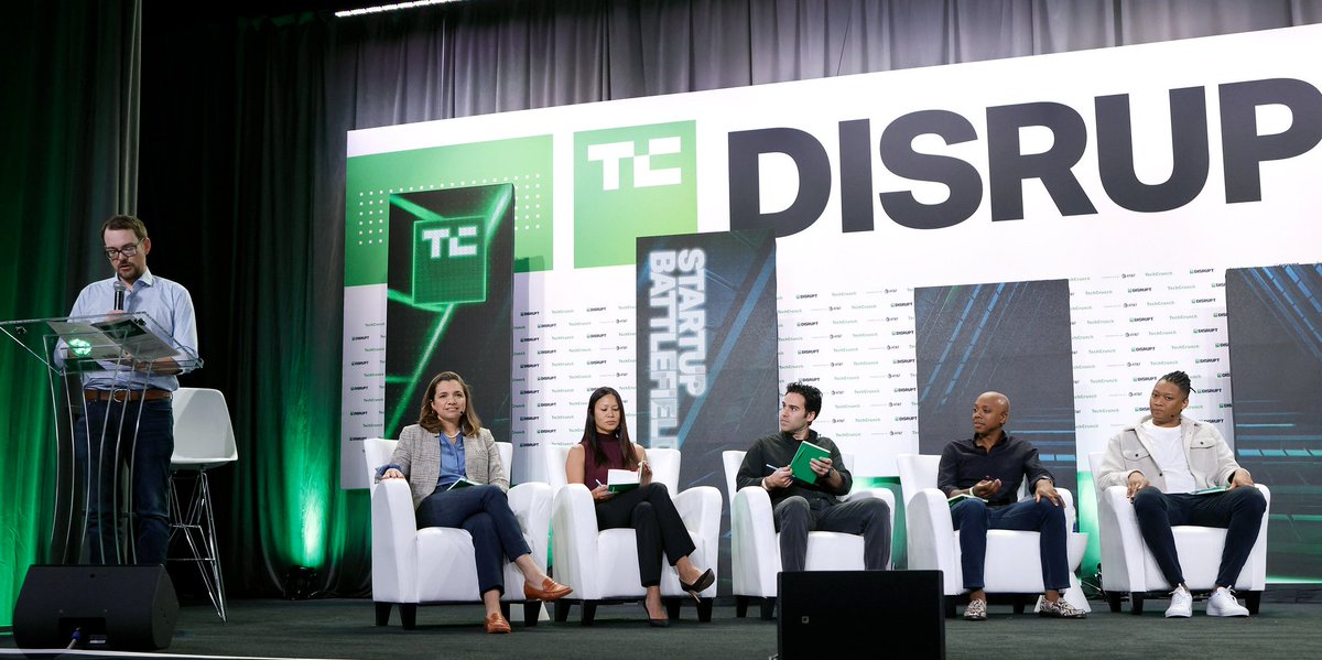 Dave Munichiello 🇺🇸 (@davemuni) on Twitter photo Excited to be back with the <a href="/TechCrunch/">TechCrunch</a> startup community at #Disrupt2022 alongside <a href="/jamisonh/">Jamison Hill</a>, <a href="/chudson/">Charles Hudson</a>, <a href="/milo_werner/">Milo Werner</a>, and @emmalynshaw. Thanks to the TechCrunch team for having me — I enjoyed the Startup Battlefield conversation! Excited to be back with the <a href="/TechCrunch/">TechCrunch</a> startup community at #Disrupt2022 alongside <a href="/jamisonh/">Jamison Hill</a>, <a href="/chudson/">Charles Hudson</a>, <a href="/milo_werner/">Milo Werner</a>, and @emmalynshaw. Thanks to the TechCrunch team for having me — I enjoyed the Startup Battlefield conversation!