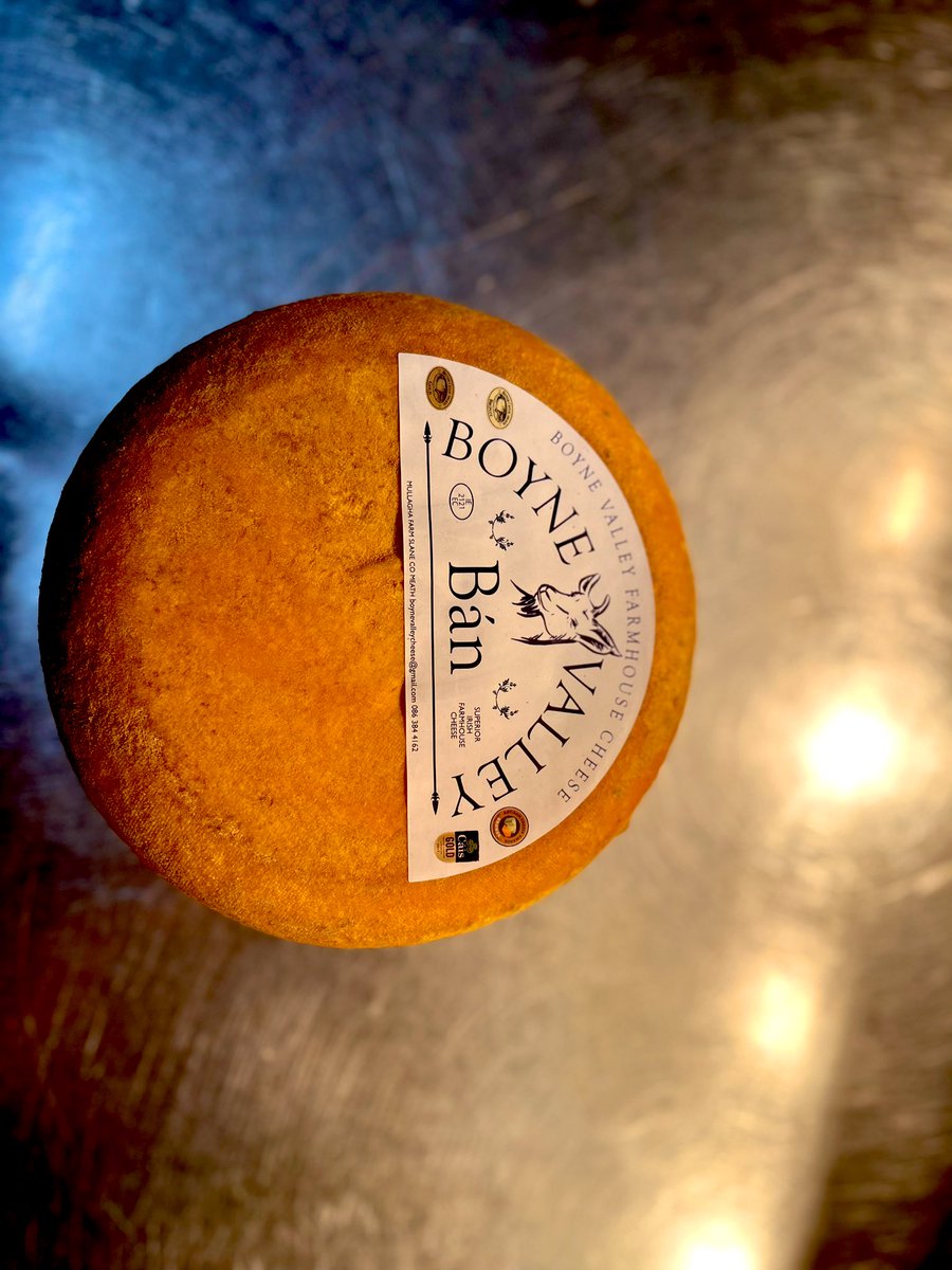 jamiepower10's tweet photo. Bàn cheese from @Boynevalleyblue unbelievable 🥰😍 @No3Collon @IrishFoodGuide @IrishFoodies @YesChef_IRL @BoyneValleyFlav @DiscoverBoyneV @Failte_Ireland #LouthChat #supportlocal #chefs #discoverireland #IrishTwitter #irishchef #louth #boynevalley https://t.co/1jPz7iMthJ