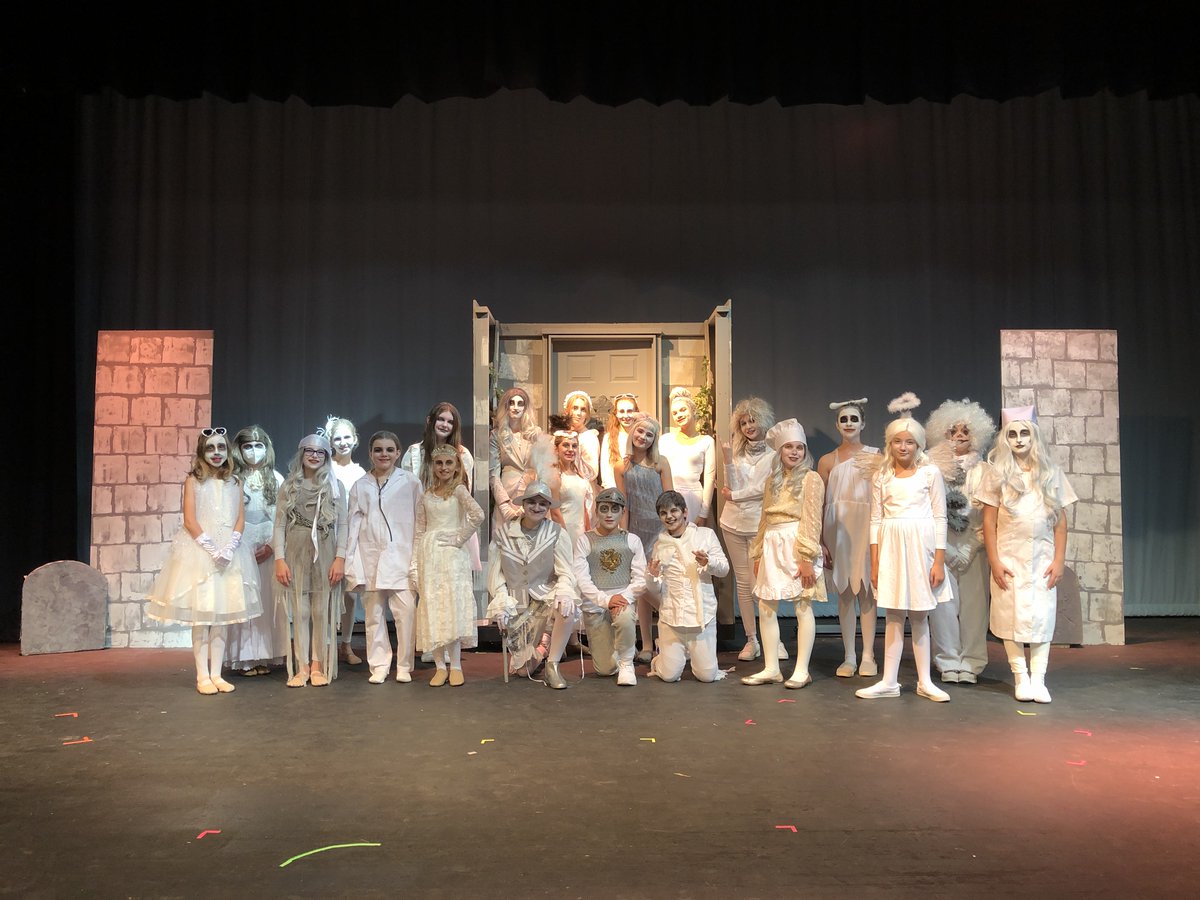 ThompsonD303's tweet photo. 🎭Thompson Middle School Proudly Presents...
The Addams Family: A New Musical Comedy
◾️Thursday, October 20 at 7:30pm
◾️Friday, October 21 at 7:30pm
◾️Saturday, October 22 at 2:30pm
🎟Tickets are $5/person and may be purchased at the door only. https://t.co/GpFNsvoEVp