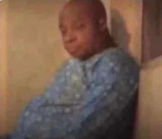MapiteTv's tweet photo. Person wey borrow me money just dey post gun since yesterday 😔 https://t.co/bIwoCWg3MY