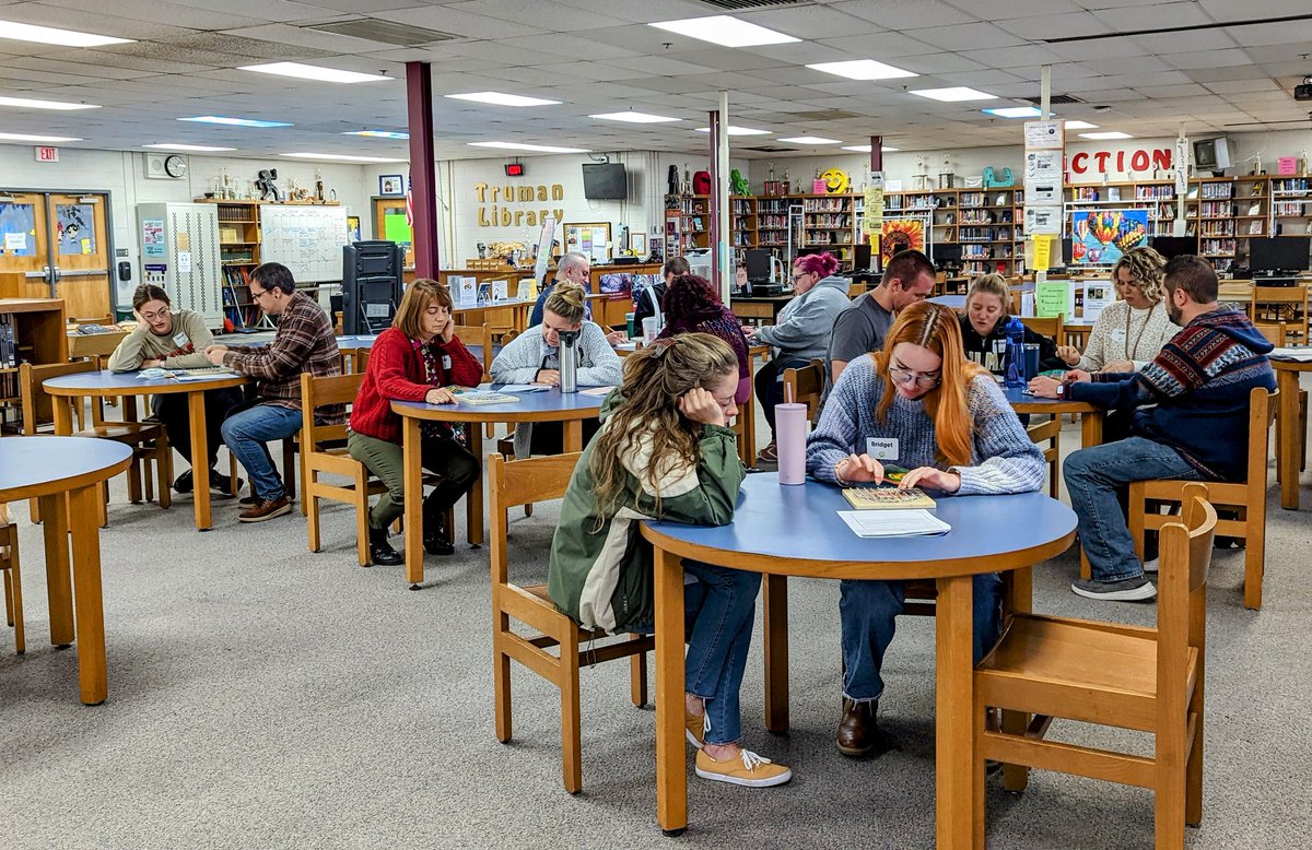julia_skolnik's tweet photo. I'm so energized by the 9th grade teachers at @TrumanTigerBTSDπ₯!! We had so many rich conversations today about teen brain development and what this means for SEL, academics, and managing cell phone use in classes. Their ideas are flowing!! π‘ #TrumanThinkTank @BristolTwpSD https://t.co/i3KzAGw2mx