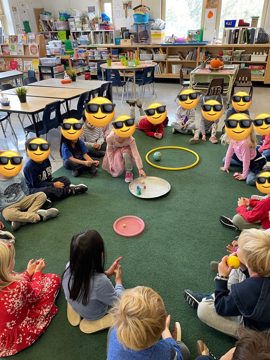 kindieroomthree's tweet photo. We had a great math discussion about sorting by size. We worked together and helped each other organize items into 3 groups: small, medium and large. Again, team work at its finest! 👌🏻 @orioleparkjps #maththinkers #curiousminds https://t.co/CCs3eXRwhd