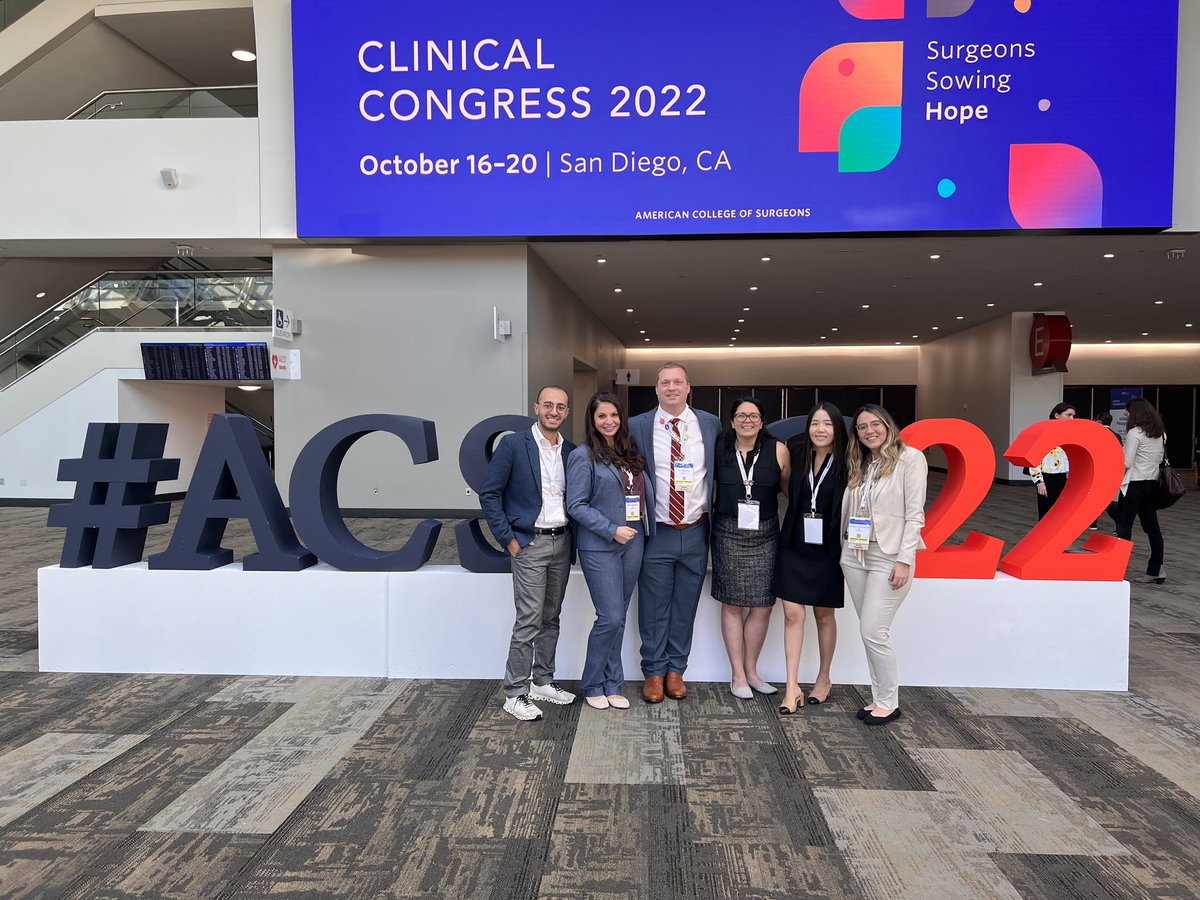 schmiedsMD's tweet photo. The Kids Table: NYPQ General Surgery Residents 💕 #reunited #research #ACSCC22 https://t.co/VpHKgEiEy2