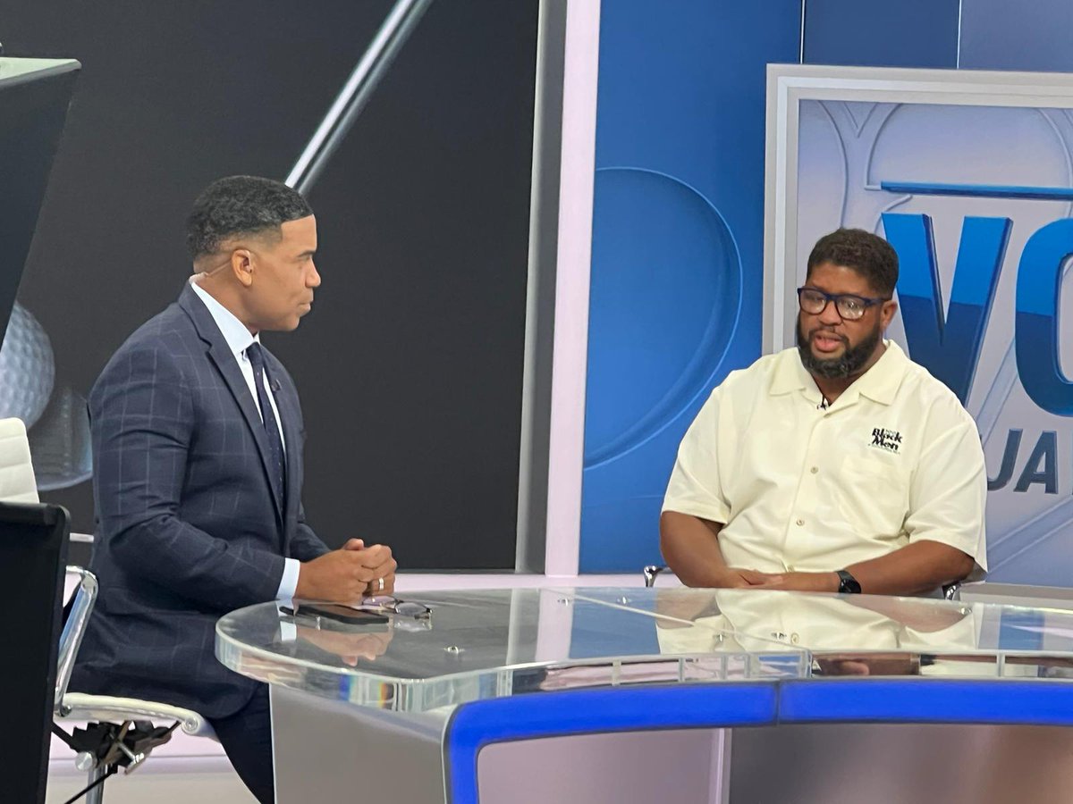 100BMSF's tweet photo. Kicking off the @100BMSF Annual Golf Classic ⛳️ promo tour  sponsored by @warrenhenryauto w/a taping of #VOICES hosted by Emmy award nominated @nbc6 anchor @jawanstrader. Thank you @freezframemedia for the 🔌  https://t.co/x0w4njnLER for tickets. Event is Friday 10.28.22 https://t.co/mk8t0kvXcP