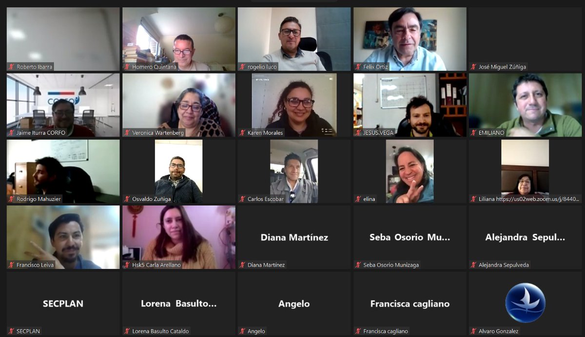 ust_red's tweet photo. Hoy miércoles 19/10, participamos junto a varios miembros de ECO O´HIGGINS, de la primera de 3 #charlas de @lmaldonado  (Co Fundador de @GulliverChile).
El tema de esta primera sesión fue: "La importancia de acelerar #ecosistemascolaborativos".

Somos la #Redarquía. https://t.co/VopfkApIj7