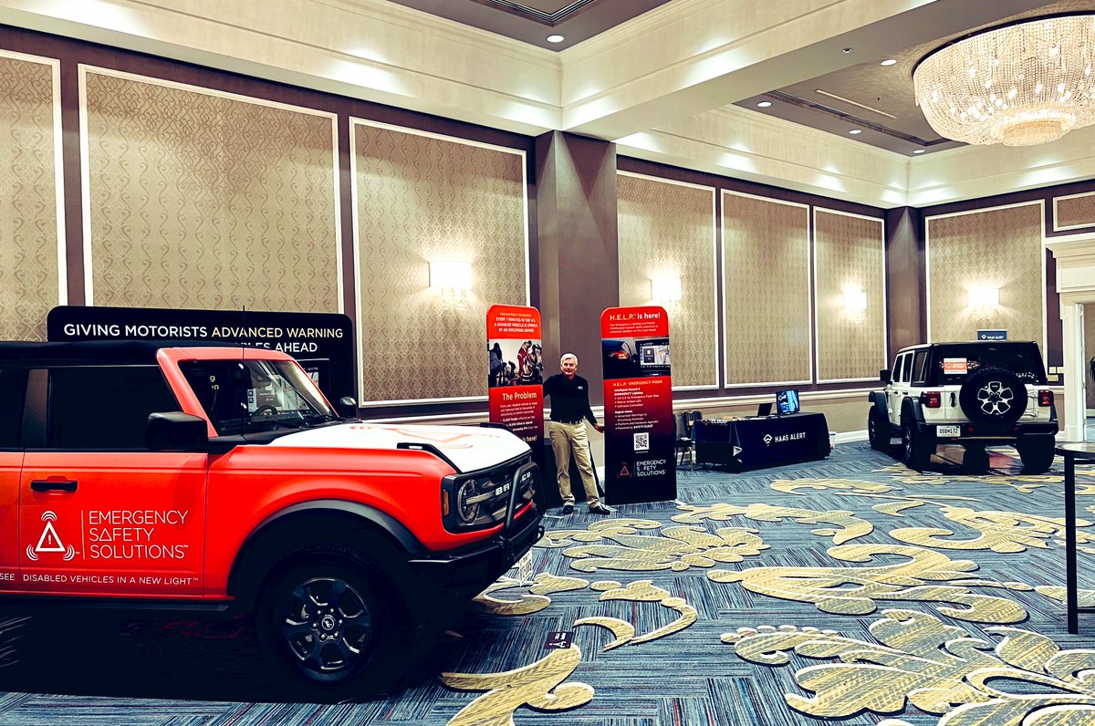 ESS_Help's tweet image. The ESS team at the COVESA Member Showcase &amp;amp; Reception. 

Please, join us and learn more about H.E.L.P.
📍 Dearborn Inn, MI

#ESSHELP #covesa2022 #ConnectedVehicles