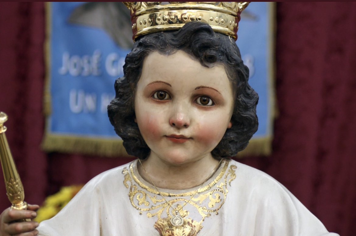 afcristorey's tweet photo. CAMBIO DE FECHA IGUALA CRISTO REY TRIANA
Conforme a las previsiones meteorológicas de lluvia  que se esperan para los próximos días,  se cambia la Fecha de la Igualá del paso para el próximo Jueves 27 de Octubre a las 21,00 h. 
Asistir a la misma con calzado de trabajo. https://t.co/3YHxLxuYi7