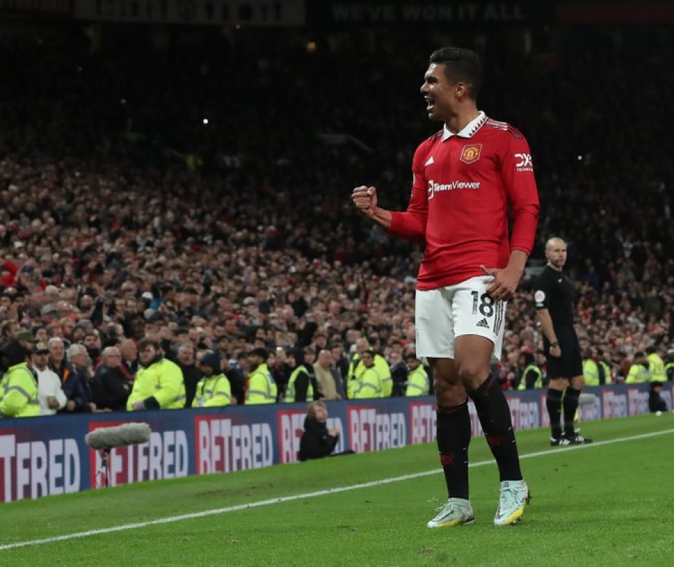 Appreciation tweet for <a href="/Casemiro/">Casemiro</a> ,a man of class 👏