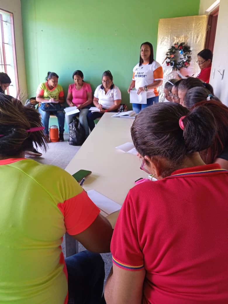 clifp_miranda_2's tweet photo. #PuebloUnidoYActivo preparando los contenidos, estrategias y acciones a tener en cuenta el viernes para el encuentro del curso Juntos por la Educación del Futuro desde el municipio Miranda del estado Guárico. @_LaAvanzadora @FormacionZeg @ZEGuarico https://t.co/oZ5b21yeN1