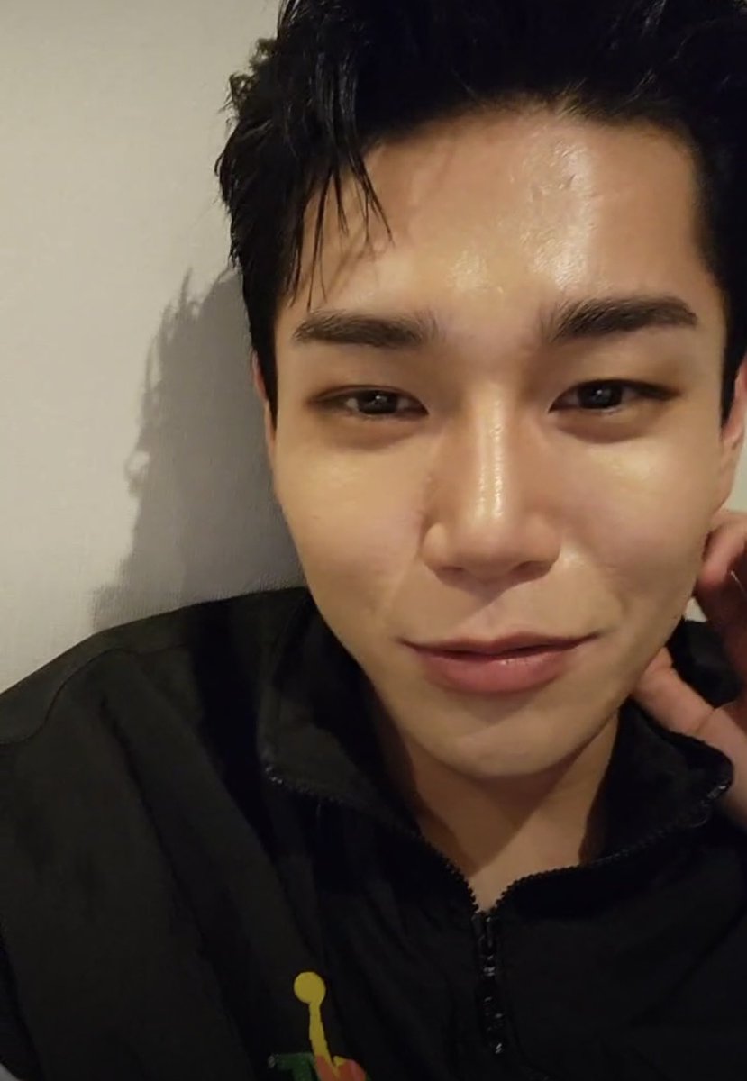 A_BlueMoon08's tweet photo. Handsome Ui Yeon !
Thatโs the post !
#greatguys
#grace #๋ฉ์ง๋
์๋ค
#uiyeon #์์ฐ
#jeonminki #์ ๋ฏผ๊ธฐ
#leadrapper #visual
#kpop
@GreatGuys_twt https://t.co/qWICmyZC9o