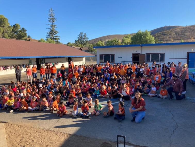 OCLMleaders's tweet photo. We are proud to be part of #CVUSDUnityDay and to host an anti-bullying school!
#LetsGoConejo #TLIM #UnityDay #UnityDay2022 https://t.co/P9rxujjPxC