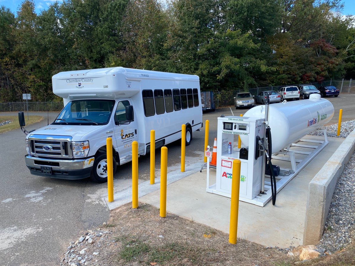 The Cherokee Area Transportation Service (CATS) unveiled 3 new #propane buses yesterday - the first propane-powered public #transit buses in GA! These buses will replace gasoline models in CATS's program that provides bus routes to individuals needing transportation assistance.
