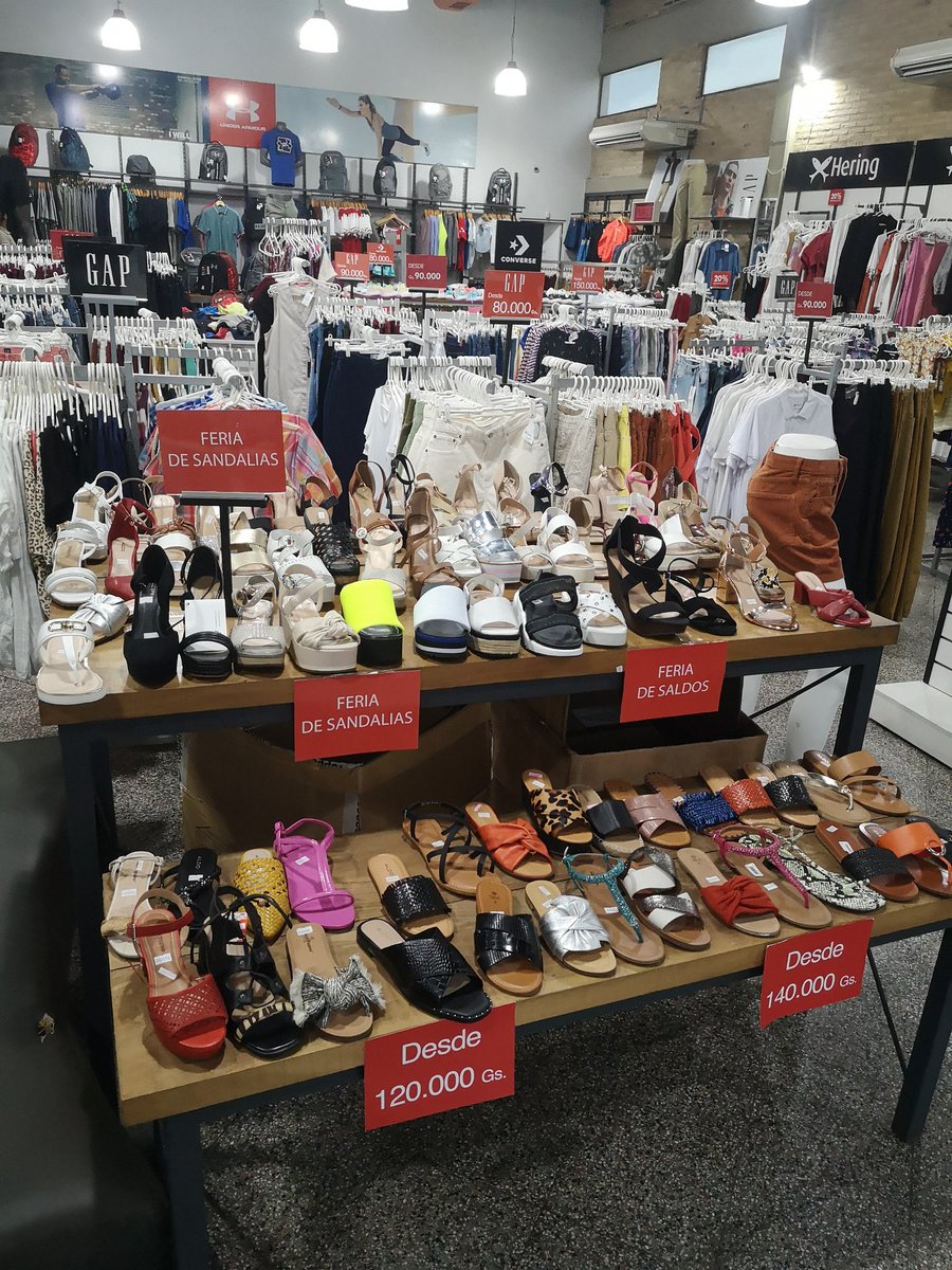 Reggp13's tweet photo. Sallustro Outlet sobre madame lynch (frente a idesa)

Quedé enamorada de todo y más de sus precios 🤑😍

Hilo de fotos de lq tienen en off o talles únicos but también tienen opciones saladitas (para mí al menos)

Rttt de los buenos ✨ https://t.co/lmb5vO6uib