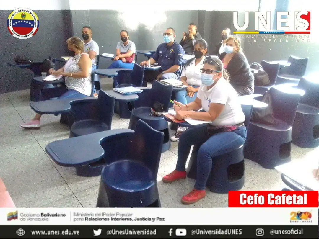 #PuebloUnidoYActivo 🇻🇪 Se impartió clase de Seminario de Investigación l, a los Estudiantes del Periodo I, ll-2022, por parte del Gral (B) Dr. Larry Carrera M, donde se desarrolló el tema sobre la ciencia, el conocimiento, epistemologia, enfoques epistemicos.
<a href="/lacamer/">GRAL LARRY CARRERA</a> @DttoUnes1