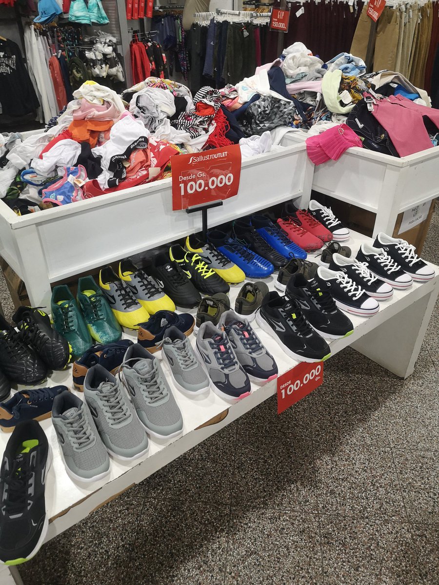 Reggp13's tweet photo. Sallustro Outlet sobre madame lynch (frente a idesa)

Quedé enamorada de todo y más de sus precios 🤑😍

Hilo de fotos de lq tienen en off o talles únicos but también tienen opciones saladitas (para mí al menos)

Rttt de los buenos ✨ https://t.co/lmb5vO6uib