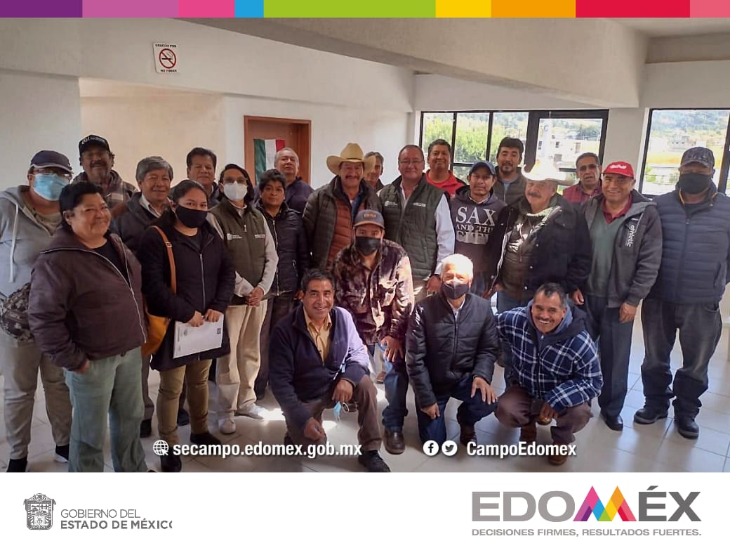 CampoEdomex's tweet photo. El día de hoy en el municipio de #Lerma se llevó a cabo el curso de capacitación a productores de #CarpaHerbívora con apoyo de la Dirección de Acuacultura y personal de la Delegación Metepec, con la asistencia de 25 productores.
#LaTierraQueNosUne
#EquipoSeCampo https://t.co/HcbHEkJ1oj