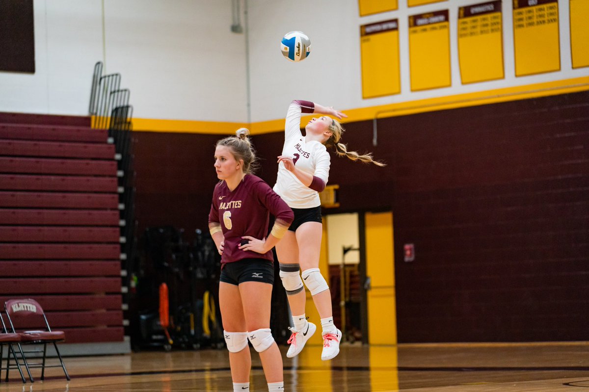bgfalcon_'s tweet photo. Game day on the road @ Watford City 7:00pm 👀 on @NFHSNetwork #GoMajettes 📸 @ArbautPhoto https://t.co/yKbHIUSDQ3