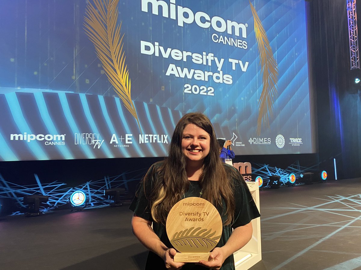 Thank you ✨ @Alyssa_Milano for presenting us with the #MIPCOM Cannes Diversify TV Award for Behind the Scenes Impact today! It’s a real honour for us at @FwdDoc and for our amazing community of disabled filmmakers. Congrats to all the other winners and nominees @mip!