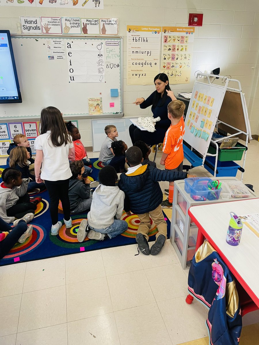 drkalag's tweet photo. Great to see Fundations instruction in action @parksideaps 🏫 #APS5InAction #APSNextLevel #JMC #NewEyes @WilhelminaRegi3 @ParksideIB @principalfoster @Selenaflorence @apsupdate @PrejeanHarris https://t.co/2YNepMfniL