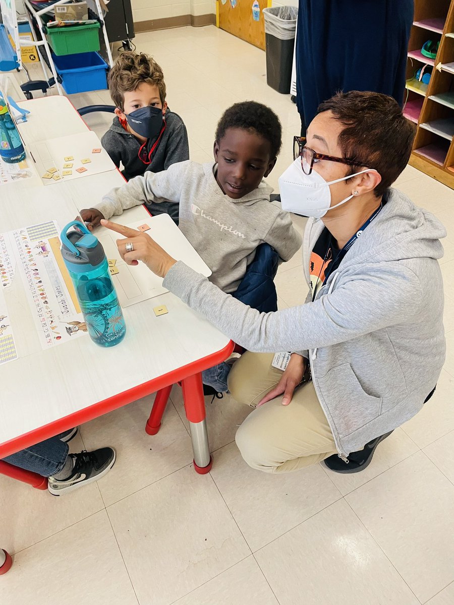 drkalag's tweet photo. Great to see Fundations instruction in action @parksideaps 🏫 #APS5InAction #APSNextLevel #JMC #NewEyes @WilhelminaRegi3 @ParksideIB @principalfoster @Selenaflorence @apsupdate @PrejeanHarris https://t.co/2YNepMfniL