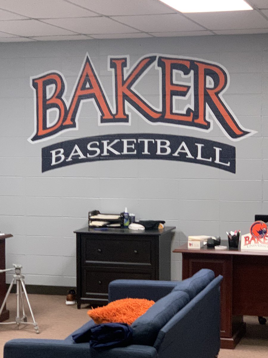 Today’s practice observation is <a href="/BU_Hoops/">Baker Men’s Basketball</a> Great seeing former Owl <a href="/tommyfaseru/">Tommy Faseru</a> in action.  Super competitive environment.  Thanks to <a href="/coachseandooley/">Sean Dooley</a> <a href="/Coach_CDippel/">Chase Dippel</a> and <a href="/TrentScheer/">Trent Scheer</a> for having me!
