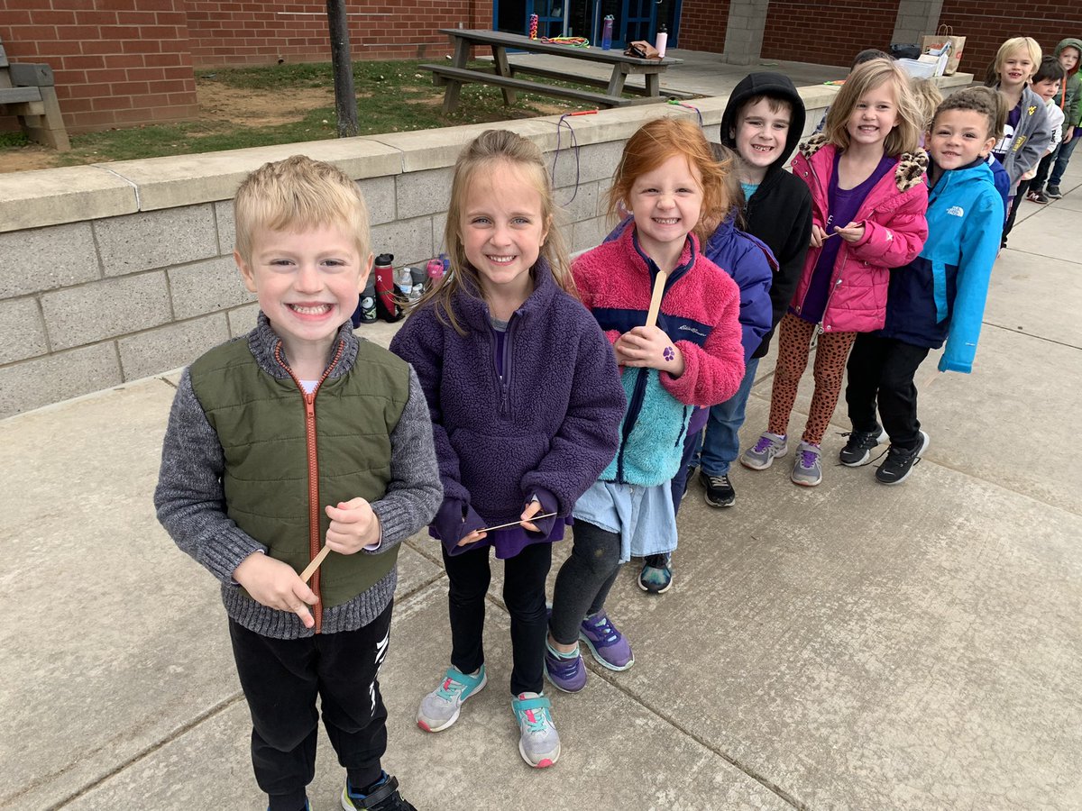 MrsLaneSMEK's tweet photo. We had the BEST time at Race for Education today! These Polar Bear cubs didnโt let the cold stop them from running their hearts out! ๐๐ปโโ๏ธ๐๐๐ผโโ๏ธ #BecomeBelongBeNorthern #SMERides https://t.co/da74YlmUA0