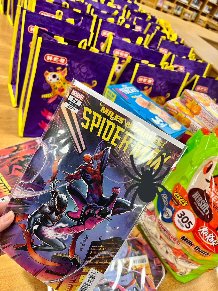 1Lib_specialist's tweet image. Ready to recognize readers tomorrow!📚Prize bags are almost done! Shout out to 💥Kaboom Comics💥@writtenbyissac for donating 🦇🕷comics books to continue motivating @TerriersTravis Ss to read! 💛#BeanstackChallenge! @zoobeanreads @annvega @McAllenISD