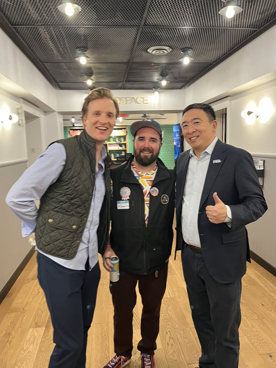 0xJoshuaSL's tweet image. Solid turnout for this Web3-lobbying event in DC hosted by @Lobby3_DAO @RepublicCrypto @Web3DC @circle @BlockchainAssn @HumanityForward 

Always great to chat with @AndrewYang &amp;amp; @Zach_Graumann about how to harness Web3 to move #HumanityForward

(Thanks for the invite @saulthorin)