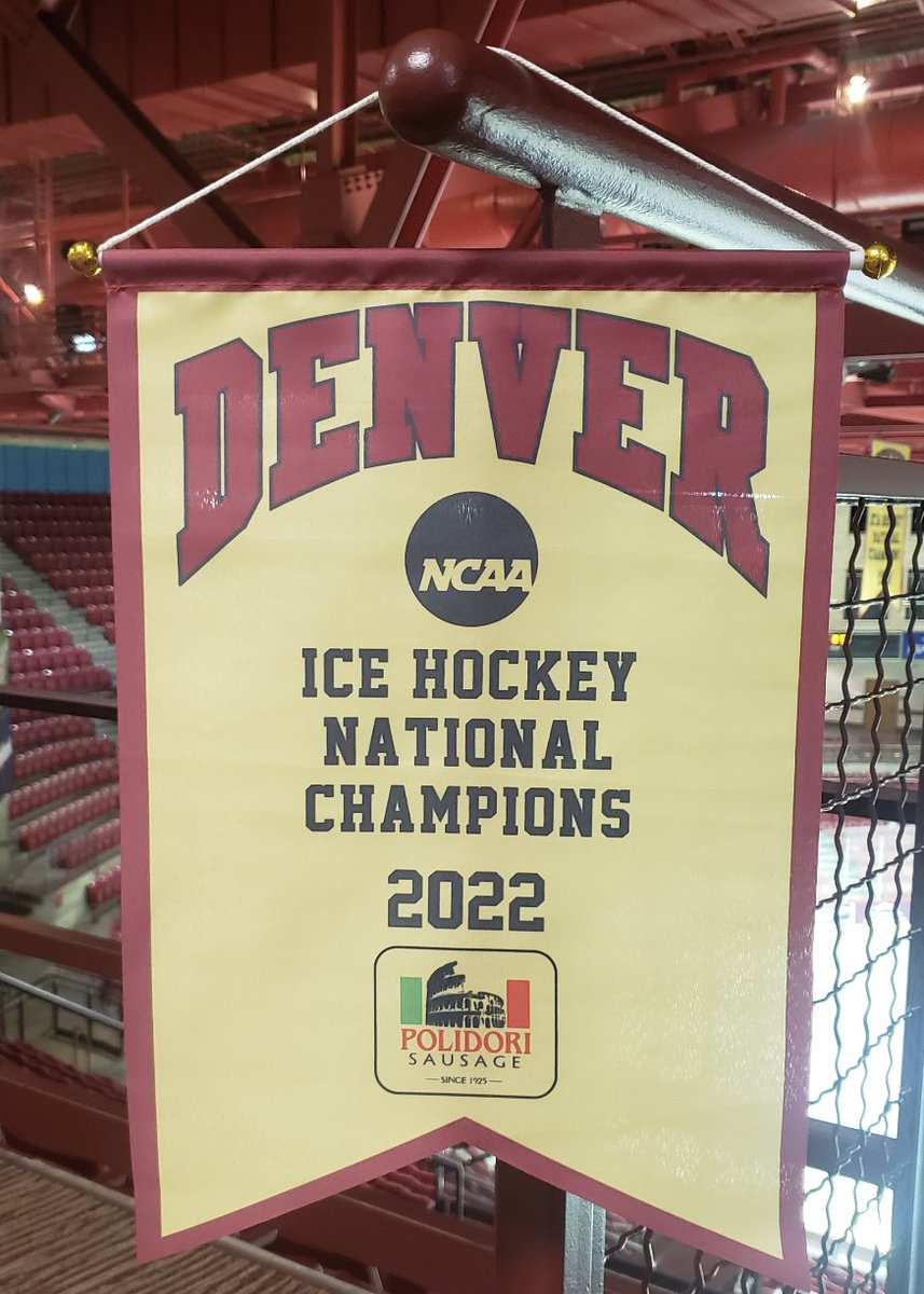 We'll be giving away mini replica championship banners for the first fans at Magness Arena on Saturday night, courtesy of <a href="/PolidoriSausage/">Polidori Sausage </a>.

Come early to get one!

#GoPios