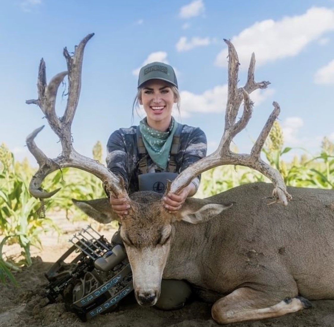 Help us congratulate Eva Shockey for recently downing this mega giant free range mule deer while on a spot & stalk hunt in Colorado with her bow. Way to go Eva!!! #hunting #FindYourAdventure #ITSINOURBLOOD #WhatGetsYouOutdoors #IAMSPORTSMAN #deer #deerhunting #whitetails