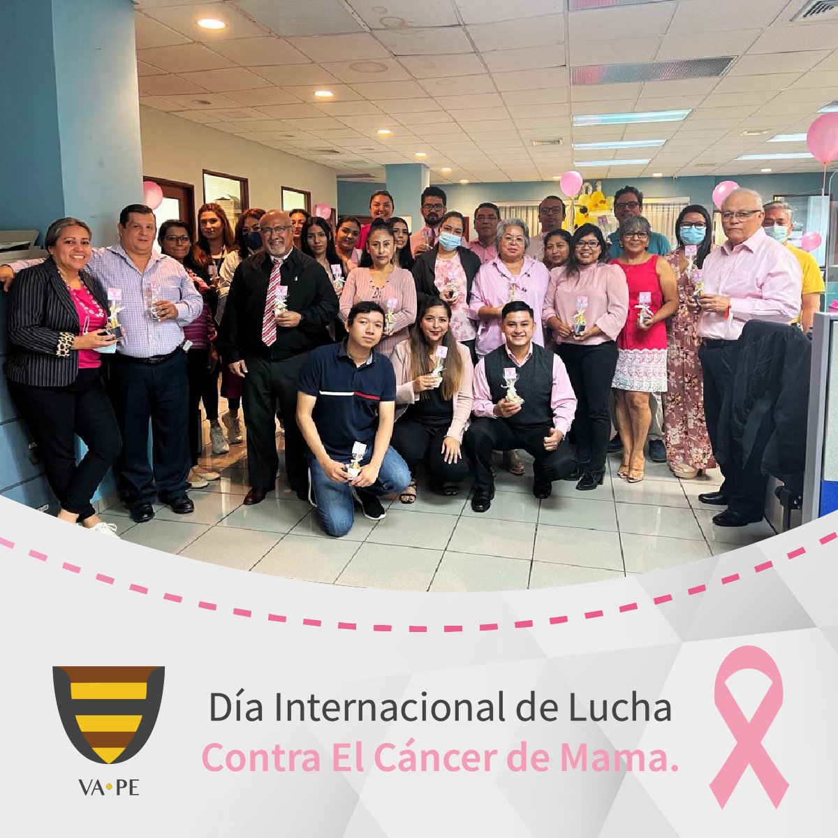 sv_vape's tweet photo. Cada año miles de personas, en su mayoría mujeres son diagnosticadas con Cáncer de mama.

Una autoevaluación puede ayudarnos a descubrir y tratar a tiempo la enfermedad.
.
.
.
#cancerdemama #cancer #outubrorosa #cancersurvivor #salud #prevencion #octubre #mujeres #valientes https://t.co/lRStnh70kx
