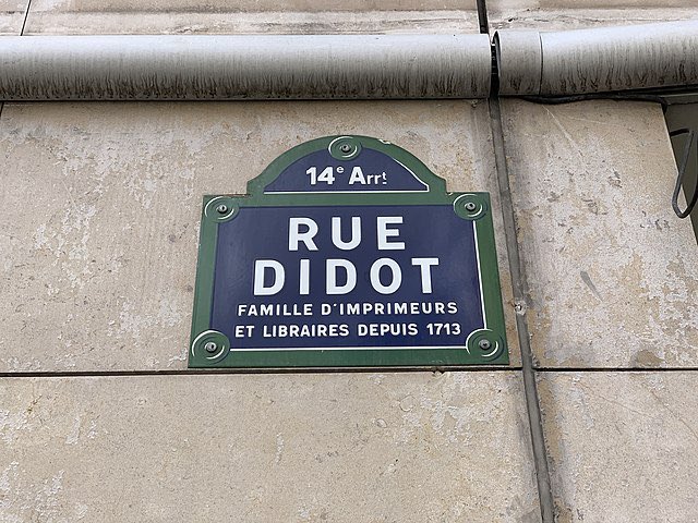 belareyess's tweet photo. If I were a typeface I would be Didot! You can find me in Paris😌🥖🇫🇷 #didot #font #paris #oui #typeface #rsj108 @kelsmcfitz @DisruptiveDESGN https://t.co/Vm72g1lalW