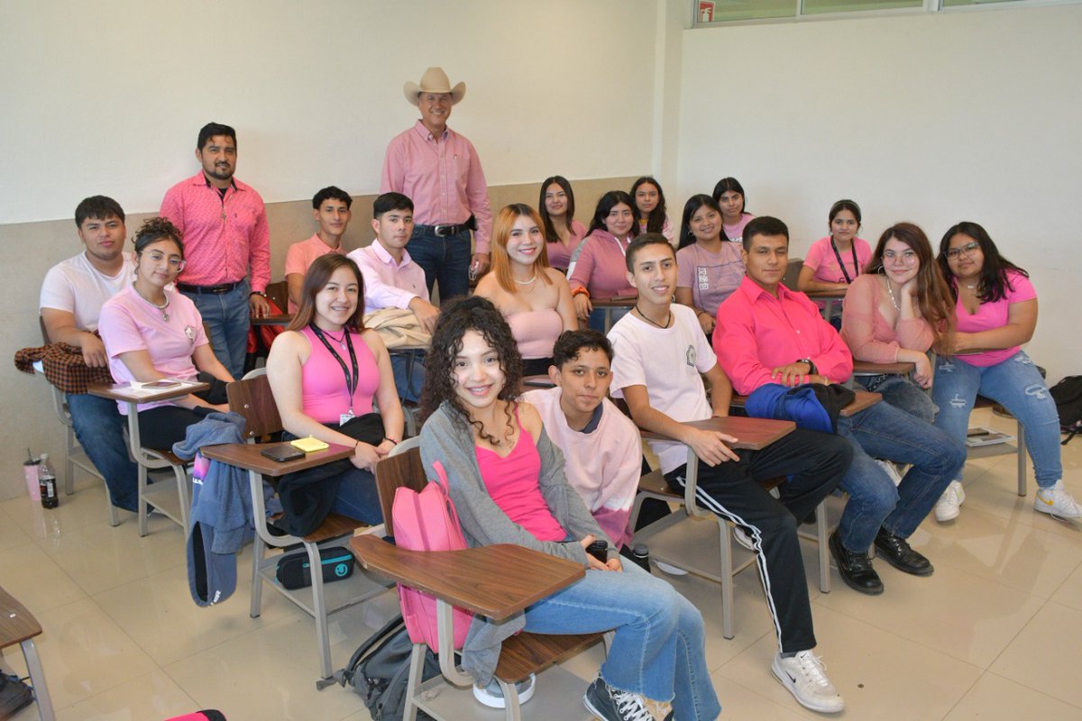 UTnortecoahuila's tweet photo. Con solidaridad nos sumamos como Comunidad Universitaria a la Conmemoración del Día Internacional de la Lucha Vs el Cáncer de Mama, portando el color rosa como un recordatorio para que todos nos unamos a la causa de la prevención temprana. #NuevoRumbo #SomosCorrecaminos @mrikelme https://t.co/x34V6MPLD7
