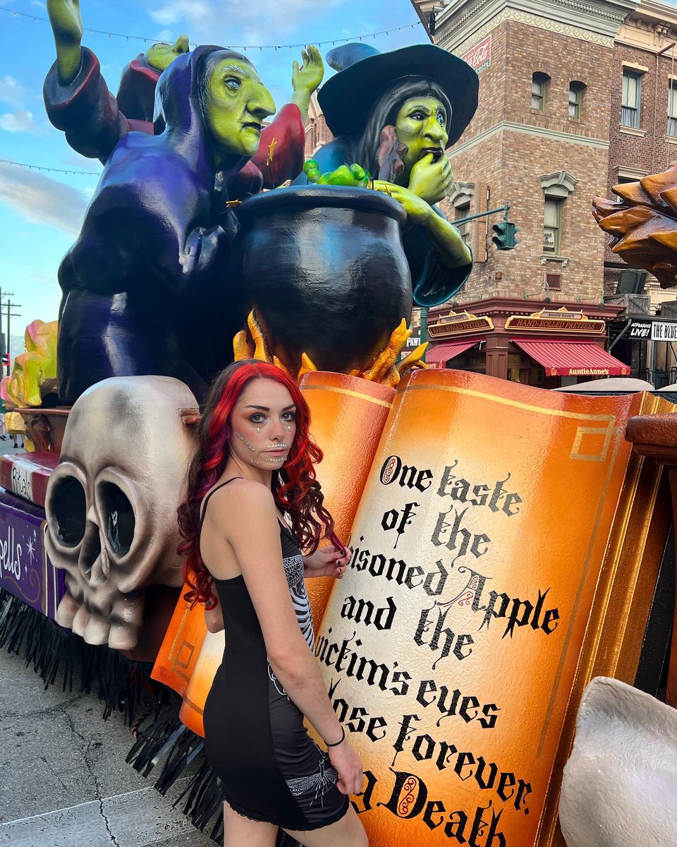 bassicwitch's tweet photo. Baby witch (2019)- bassicwitch ™ (2022) https://t.co/EIFOa6lDwX