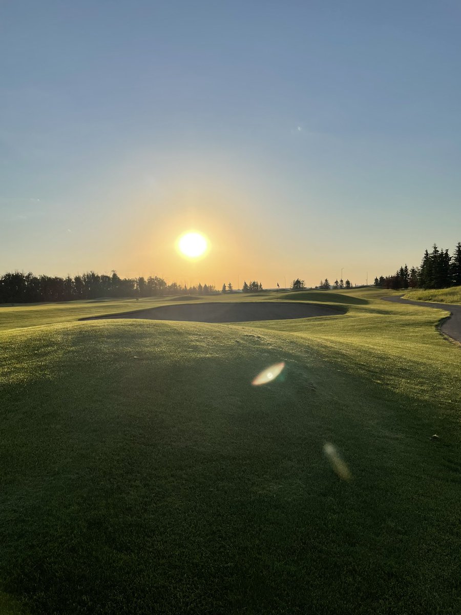 JJFAN13's tweet photo. @PGA Sadly, I think I played the last outdoor round of the year today 🏌️♀️⛳️😢 #Albertaproblems https://t.co/m269gowCSh